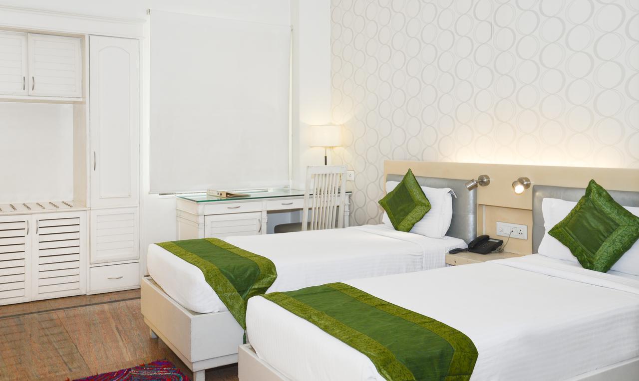 Treebo Check In By Oran Hotel New Delhi Luaran gambar