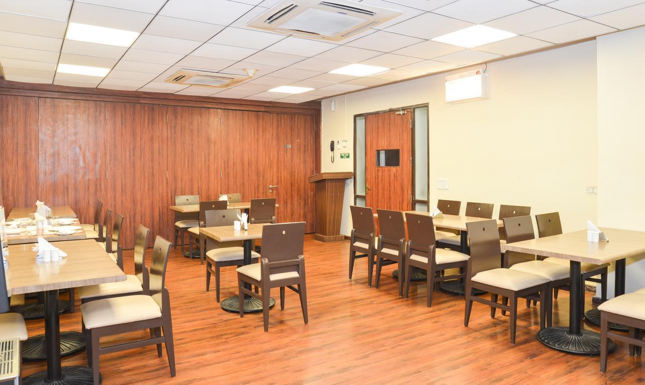 Treebo Check In By Oran Hotel New Delhi Luaran gambar