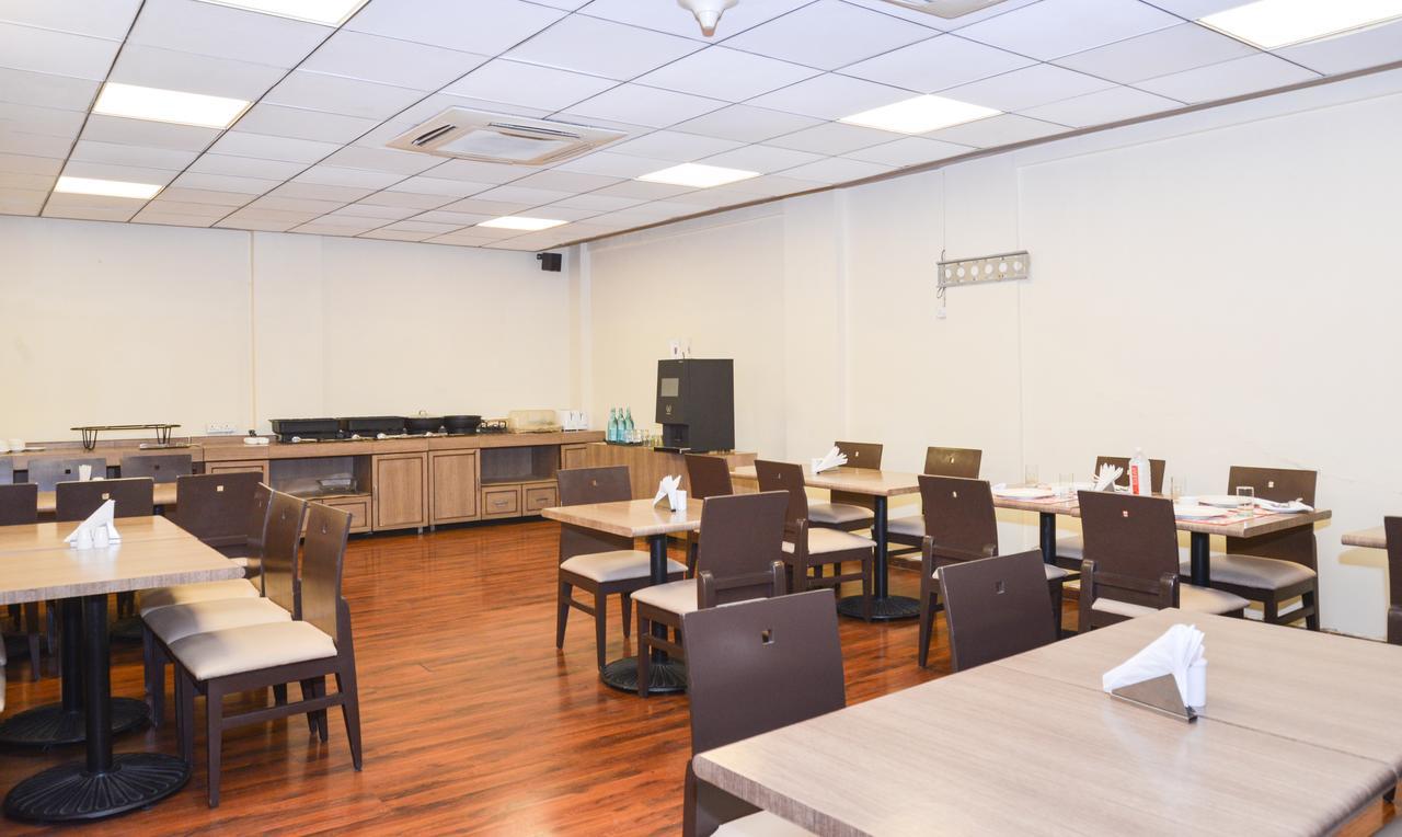 Treebo Check In By Oran Hotel New Delhi Luaran gambar
