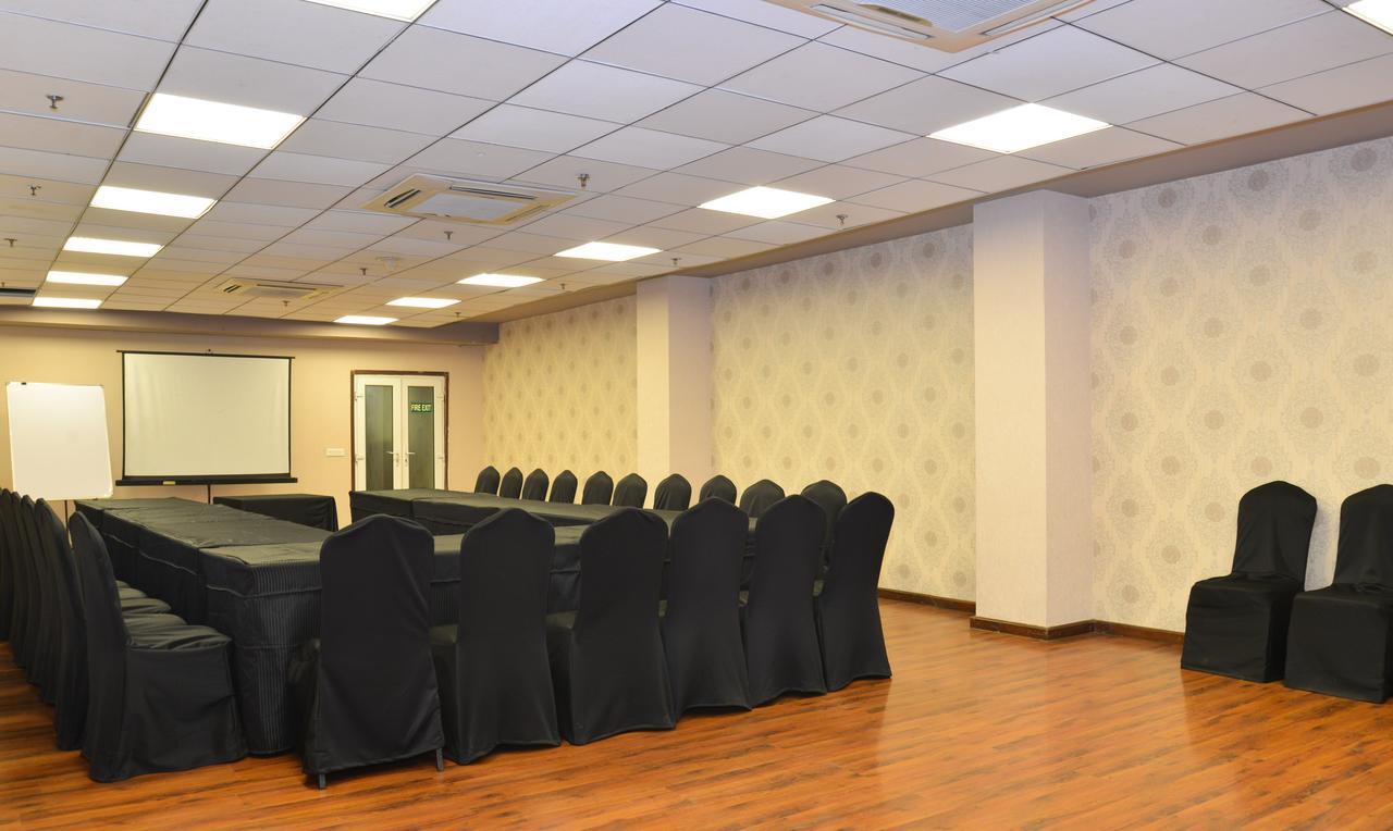 Treebo Check In By Oran Hotel New Delhi Luaran gambar